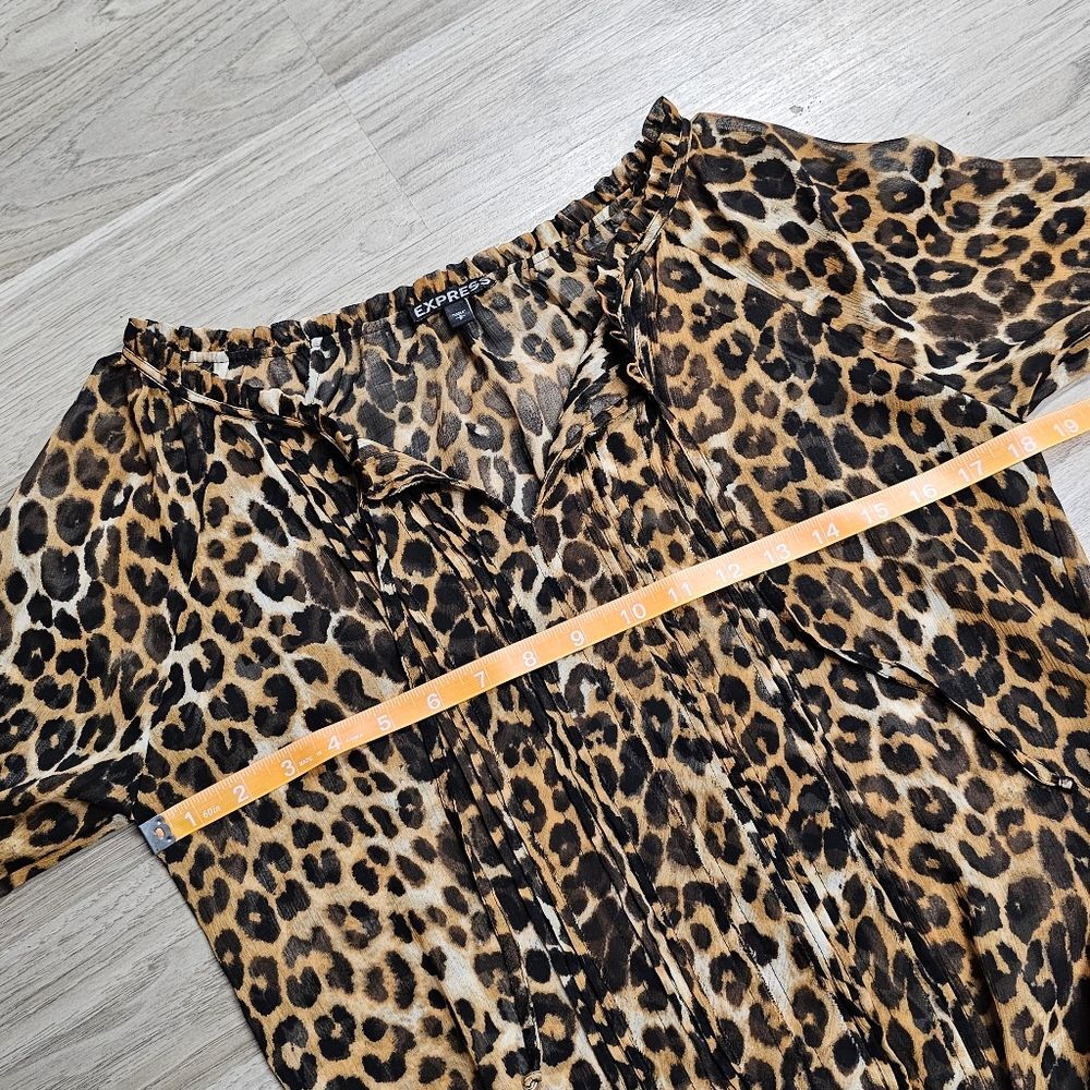 EXPRESS Y2K Animal Print Cheetah Flirtly Off shoulder Chiffon Blouse Size S - Picture 3 of 10